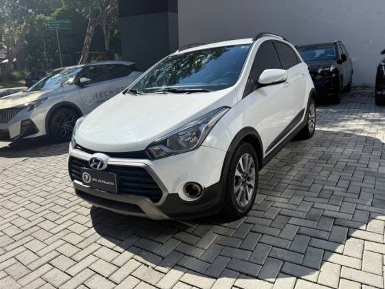 HYUNDAI HB20X 1.6 16V STYLE FLEX 4P AUTOMÁTICO